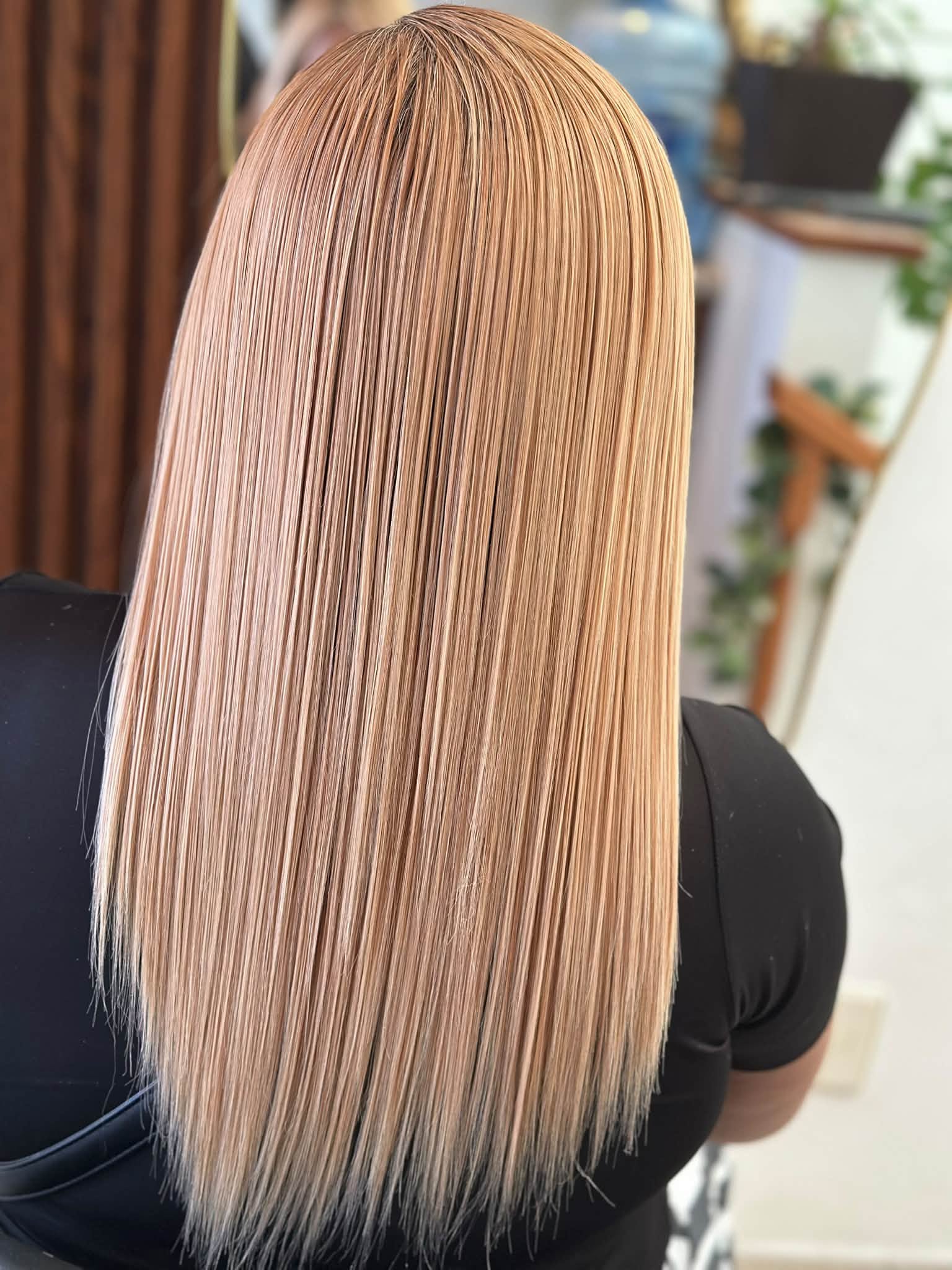Resultado real de Botox Capilar en cabello decolorado en Aloha Studio